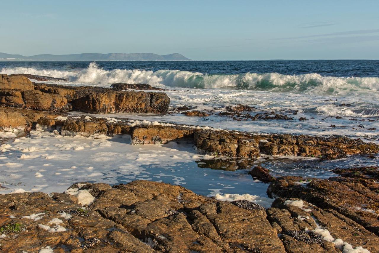 Hermanus Haven, Entire Home, On The Sea, Private Pool, Secure Exterior foto