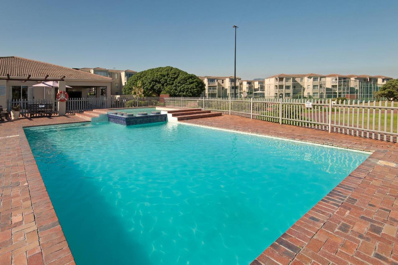 Hermanus Haven, Entire Home, On The Sea, Private Pool, Secure Exterior foto