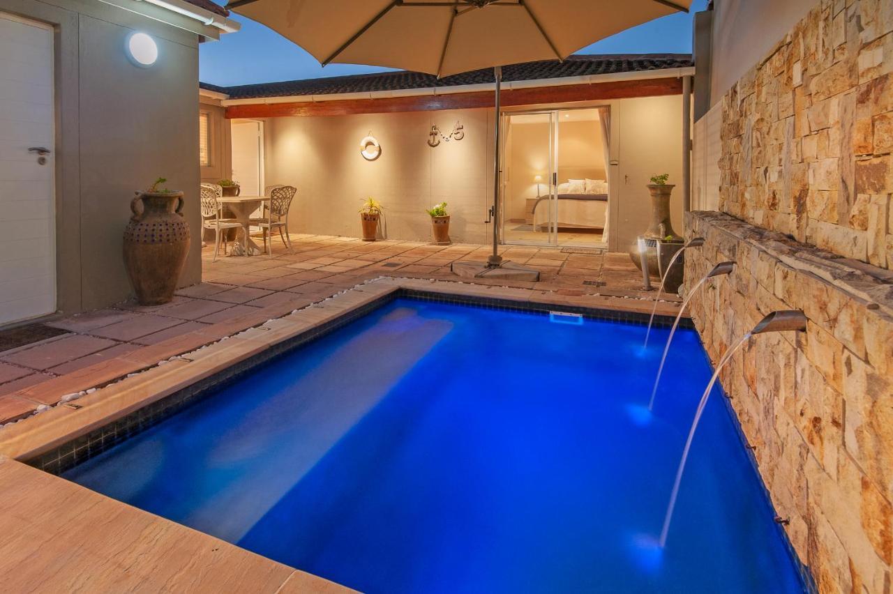 Hermanus Haven, Entire Home, On The Sea, Private Pool, Secure Exterior foto